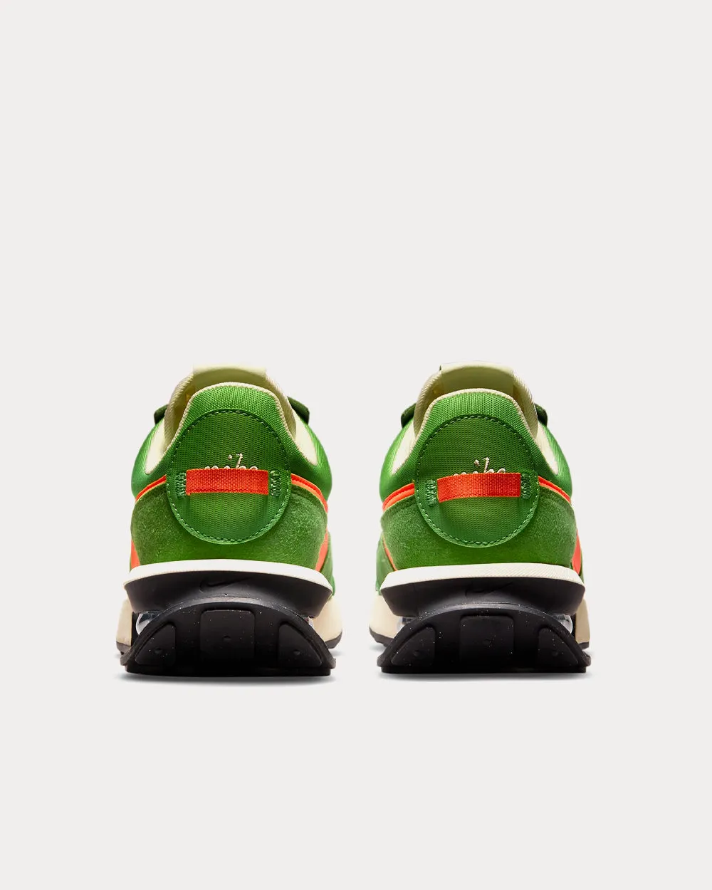 Air Max Pre-Day LX Chlorophyll / Camellia / Treeline / Phantom Low Top Sneakers
