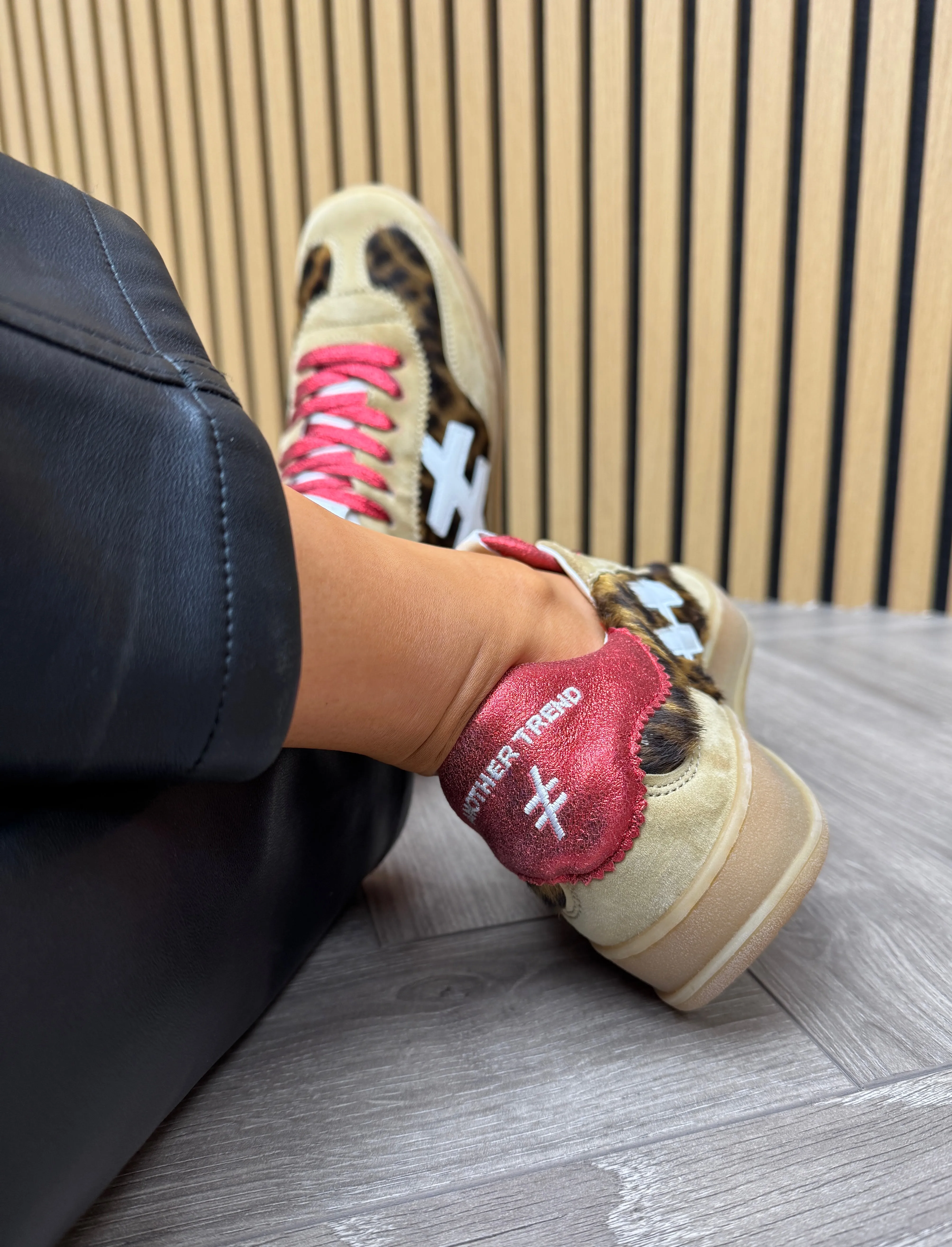 Another Trend (SS25) Gum Sole Trainer With Leopard Print A032 7902 - Camel *LEOPARD* (AT16)