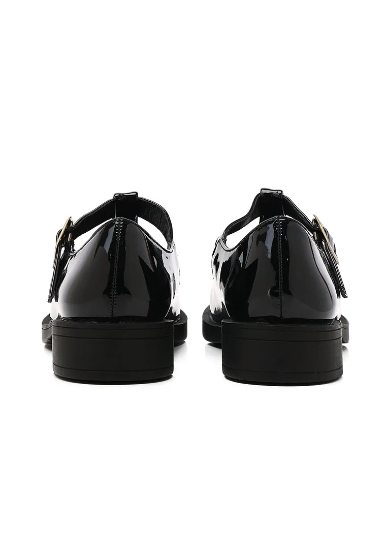 Camryn Rounded Toe Loafers (Black)