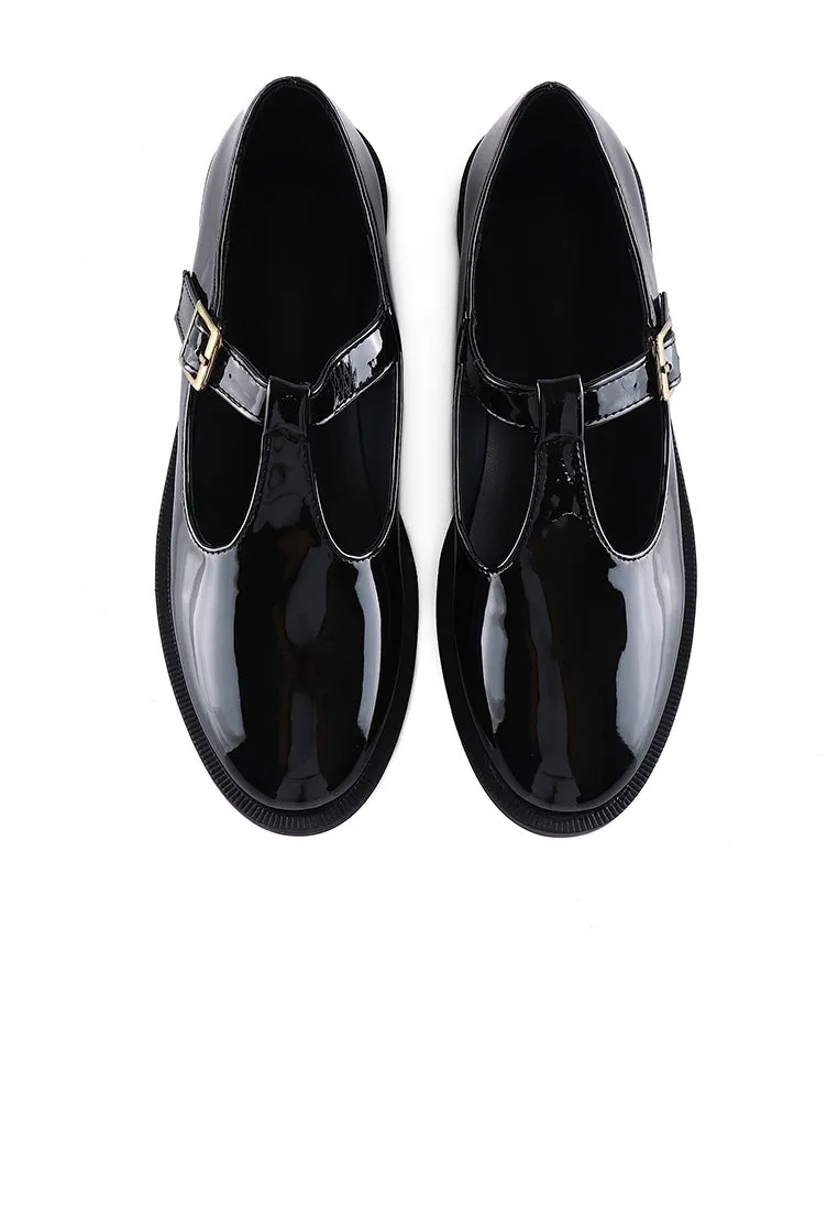 Camryn Rounded Toe Loafers (Black)