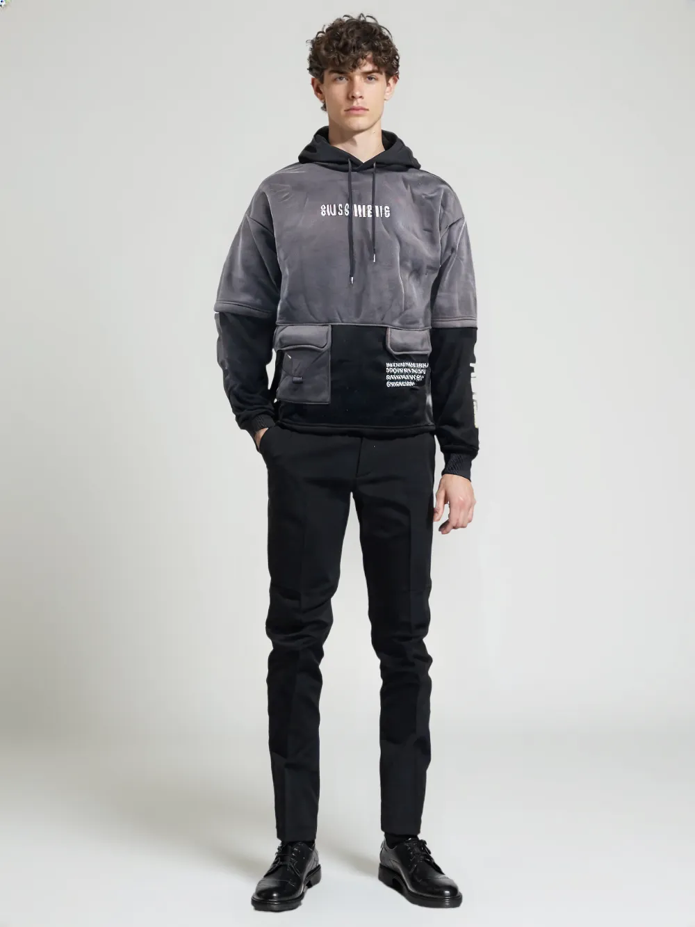 HOD25004 Unisex 100% Polyester Fleece Hoodie in Grey with Black color contrast