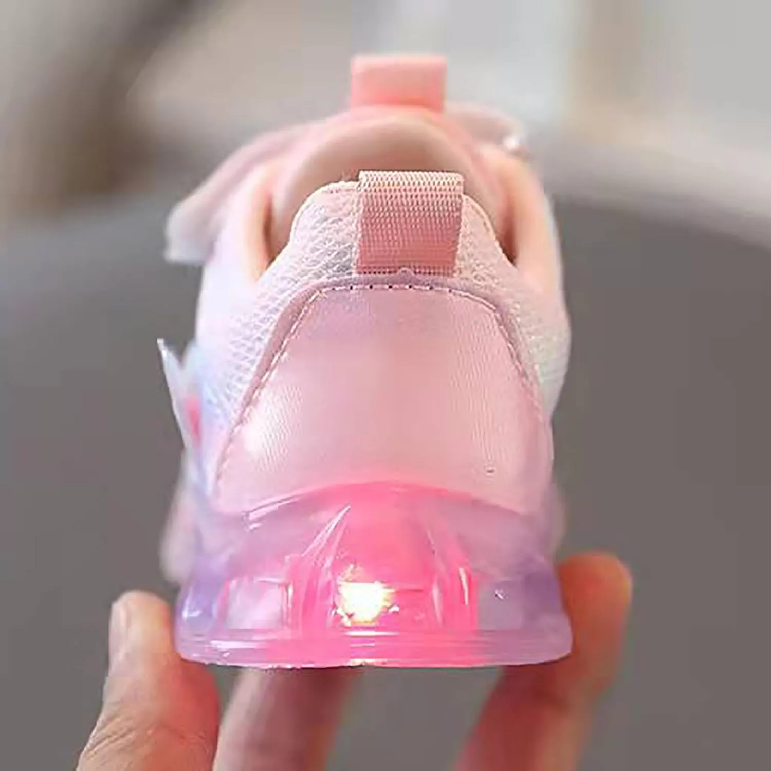 Light Up Shoes for Girls, Toddler Cute Fashion Flashing Running Athletic Sneakers Kids Cute Glowing Sports Shoes