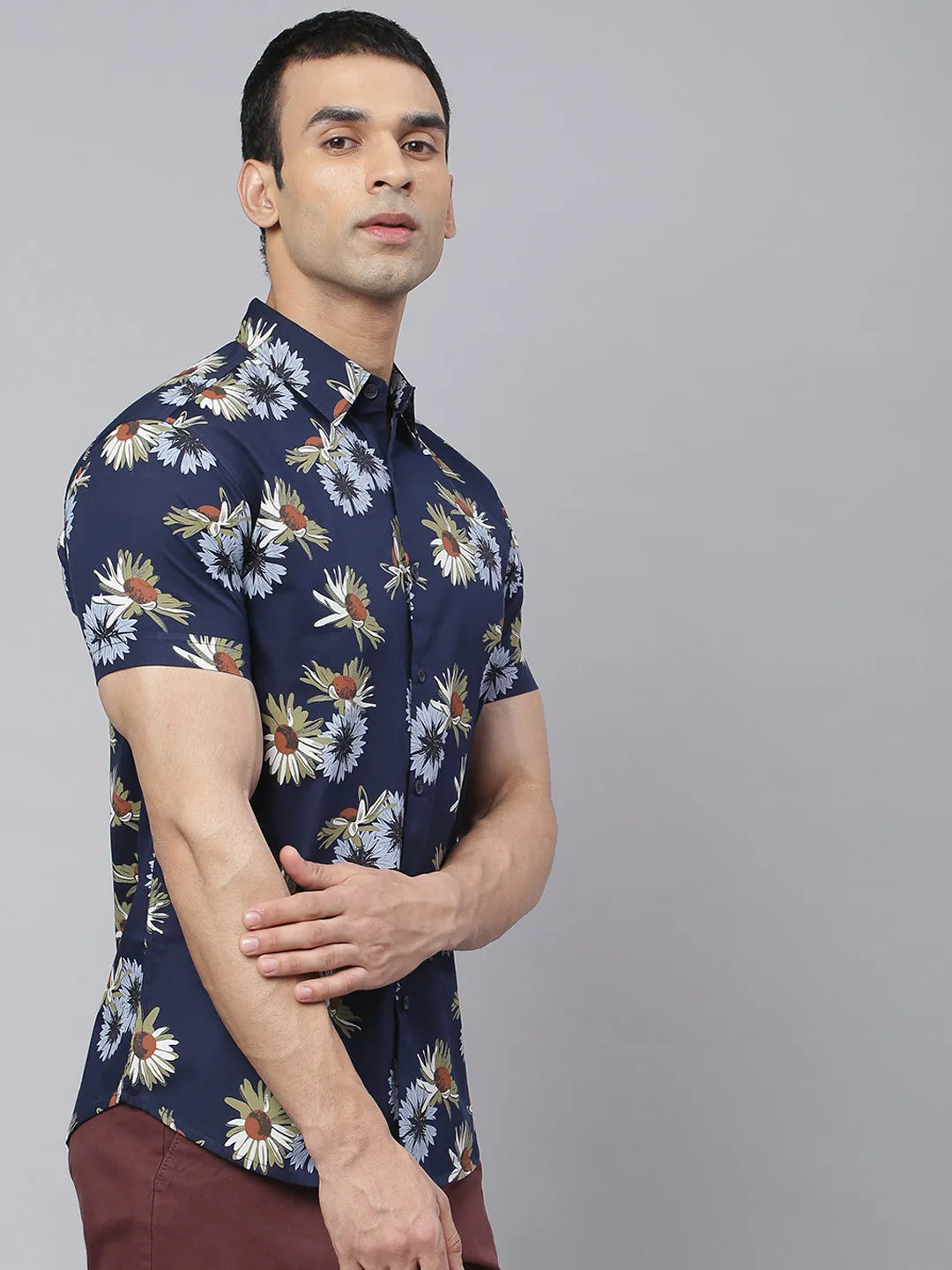 Men's Floral Prints Slimfit Half Sleeves Spread Collar Shirts (Navy)