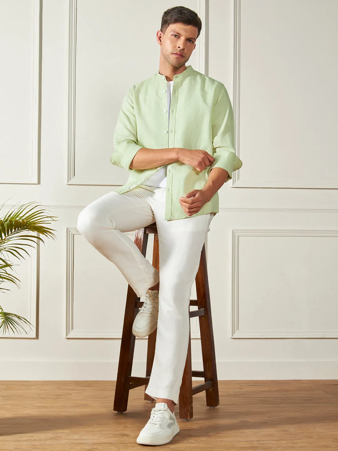 Men's Mandarin Collar Regular Fit Solid Green Casual Shirt