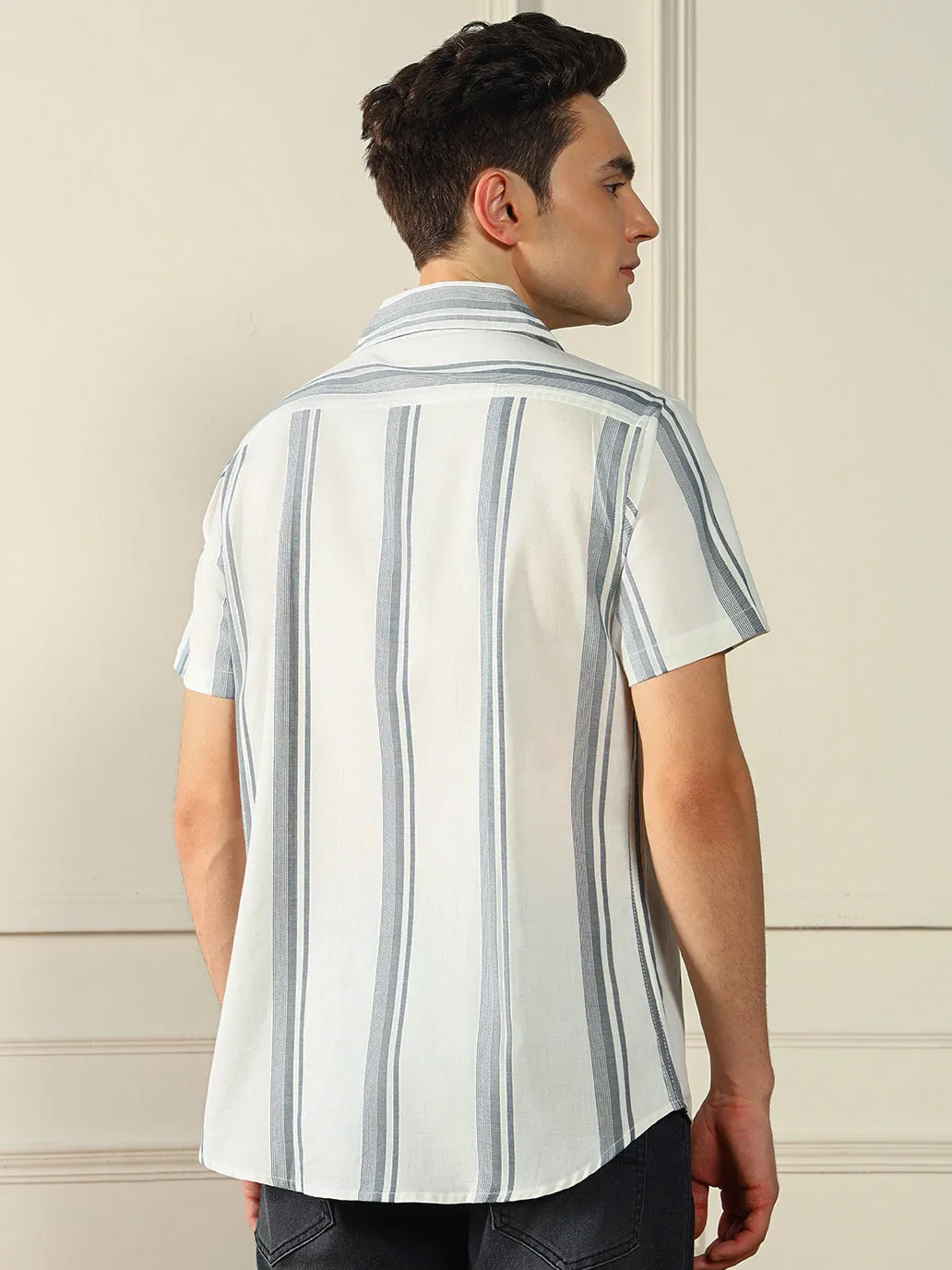Men's  White Viscose Vertical stripes Cuban collar Casual Shirt