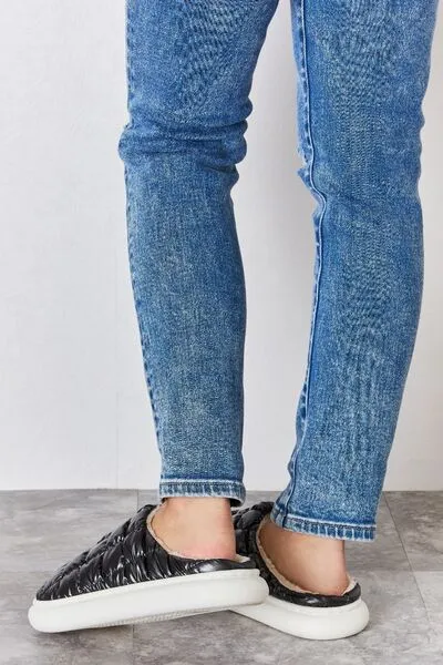 Puffer Plush Slippers