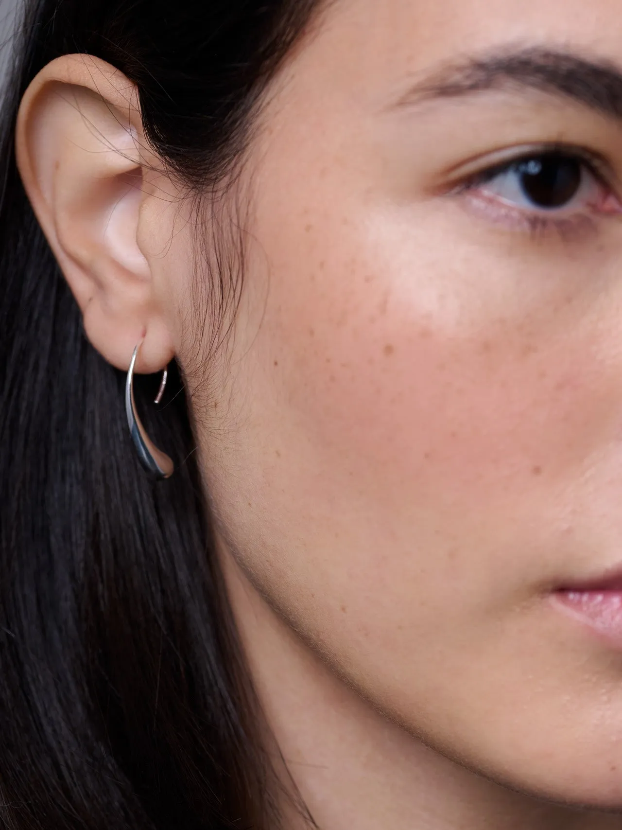 Sterling Silver Thread Through Droplet Earrings