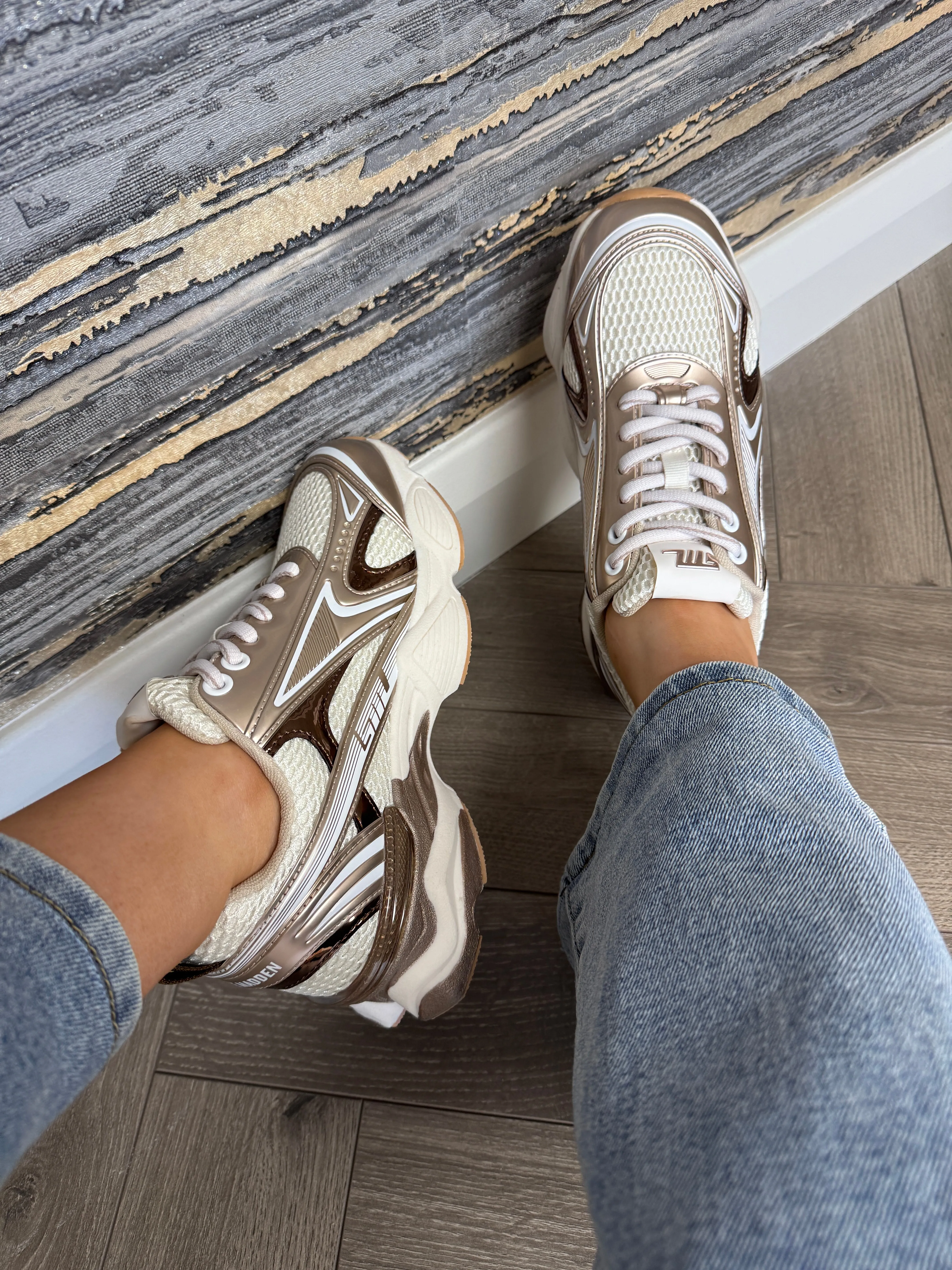 Steve Madden (S21) ‘Speedster’ Metallic Chunky Trainer - Silver/Gold Cream