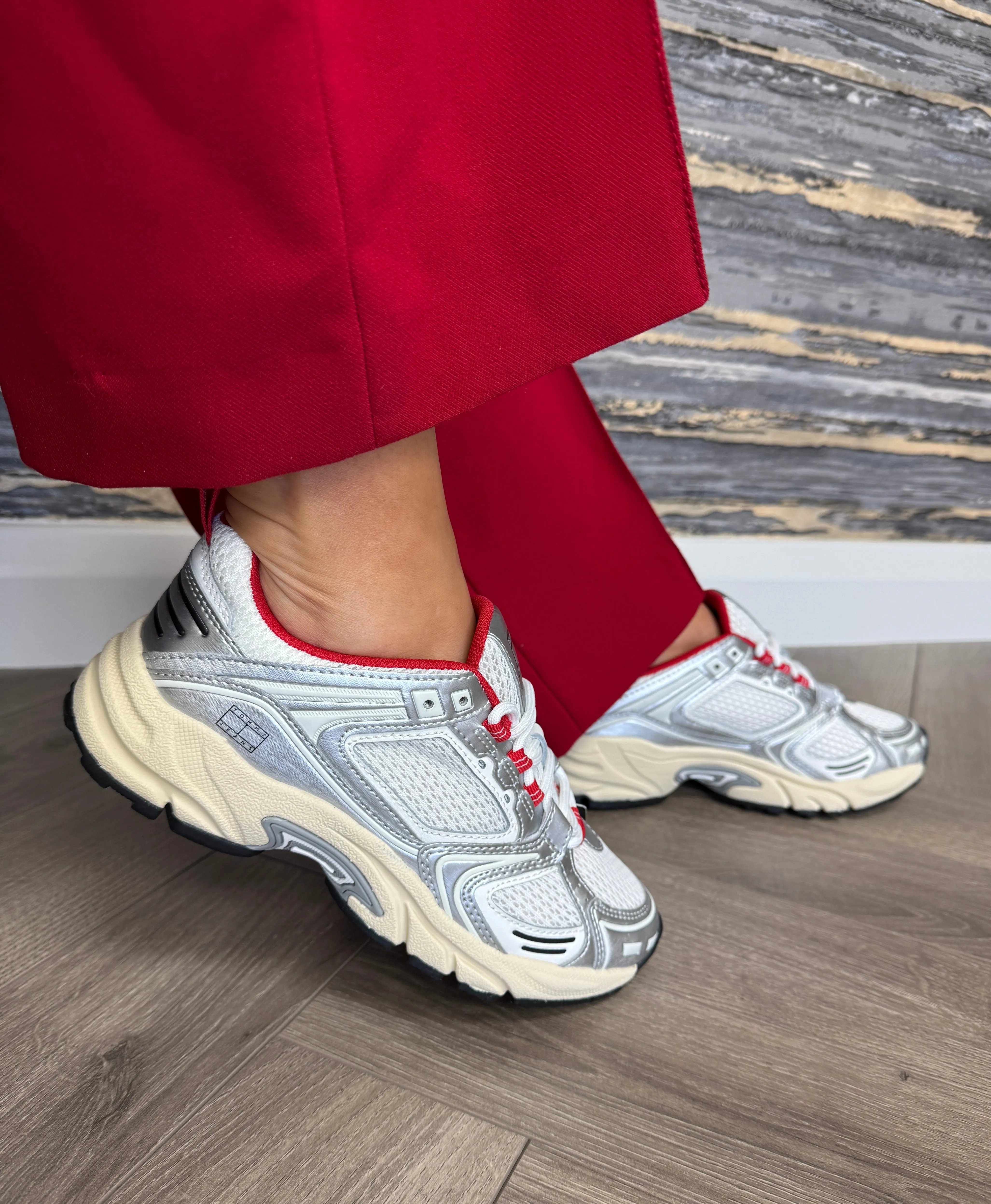 Tommy Hilfiger (TH43) Archive’97 Metallic Trainer EN0EN02796 - Red Hot