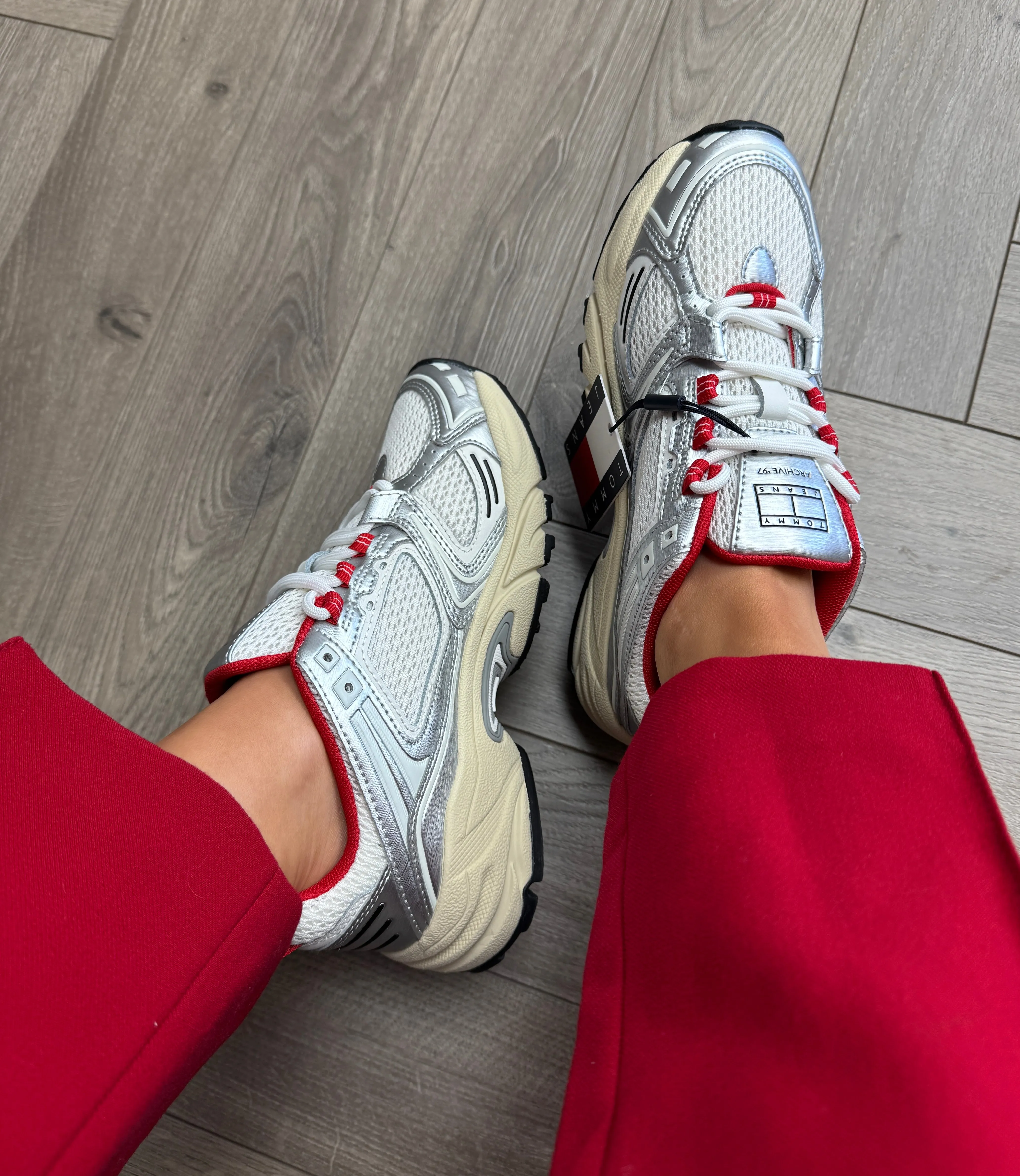 Tommy Hilfiger (TH43) Archive’97 Metallic Trainer EN0EN02796 - Red Hot