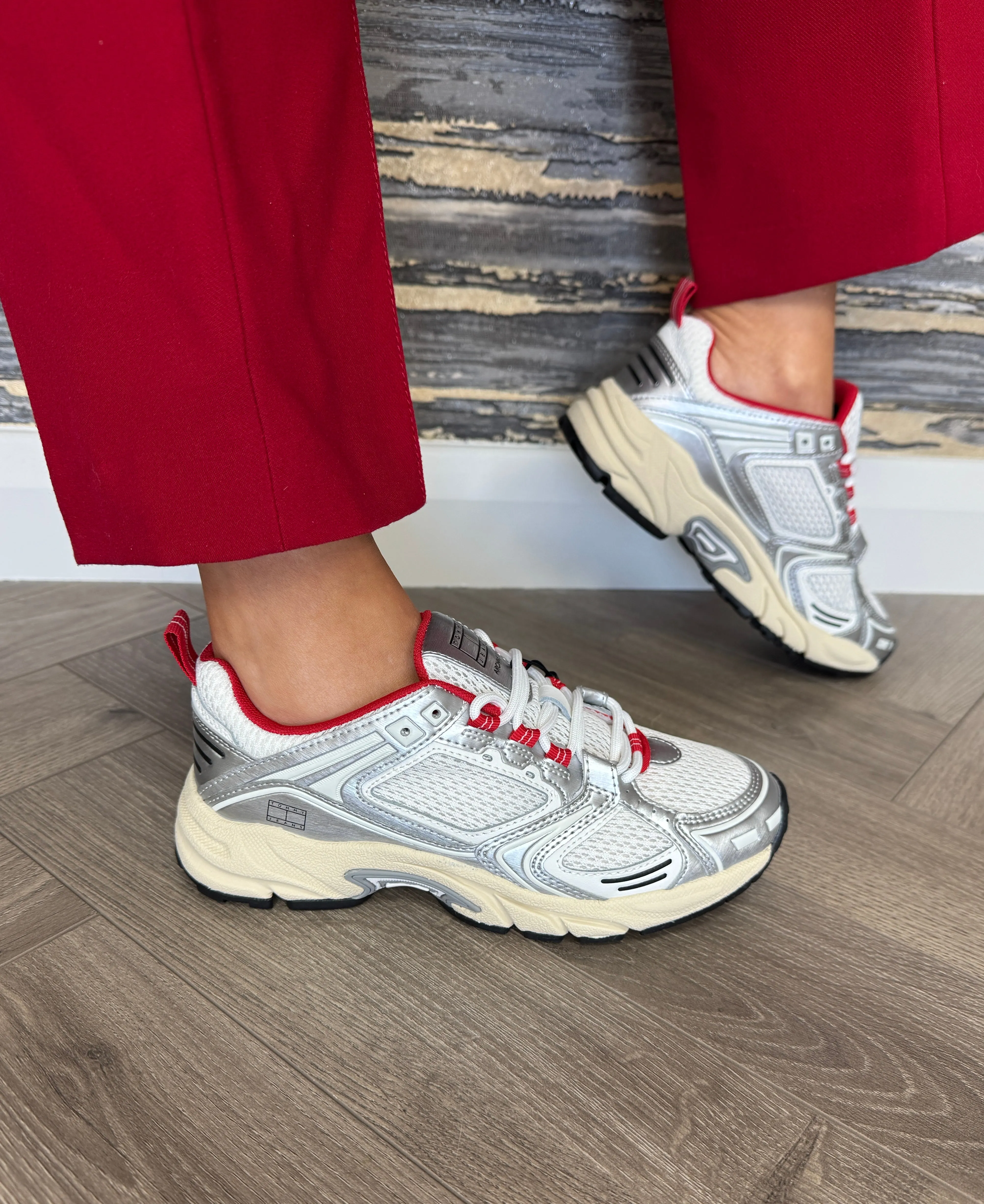 Tommy Hilfiger (TH43) Archive’97 Metallic Trainer EN0EN02796 - Red Hot